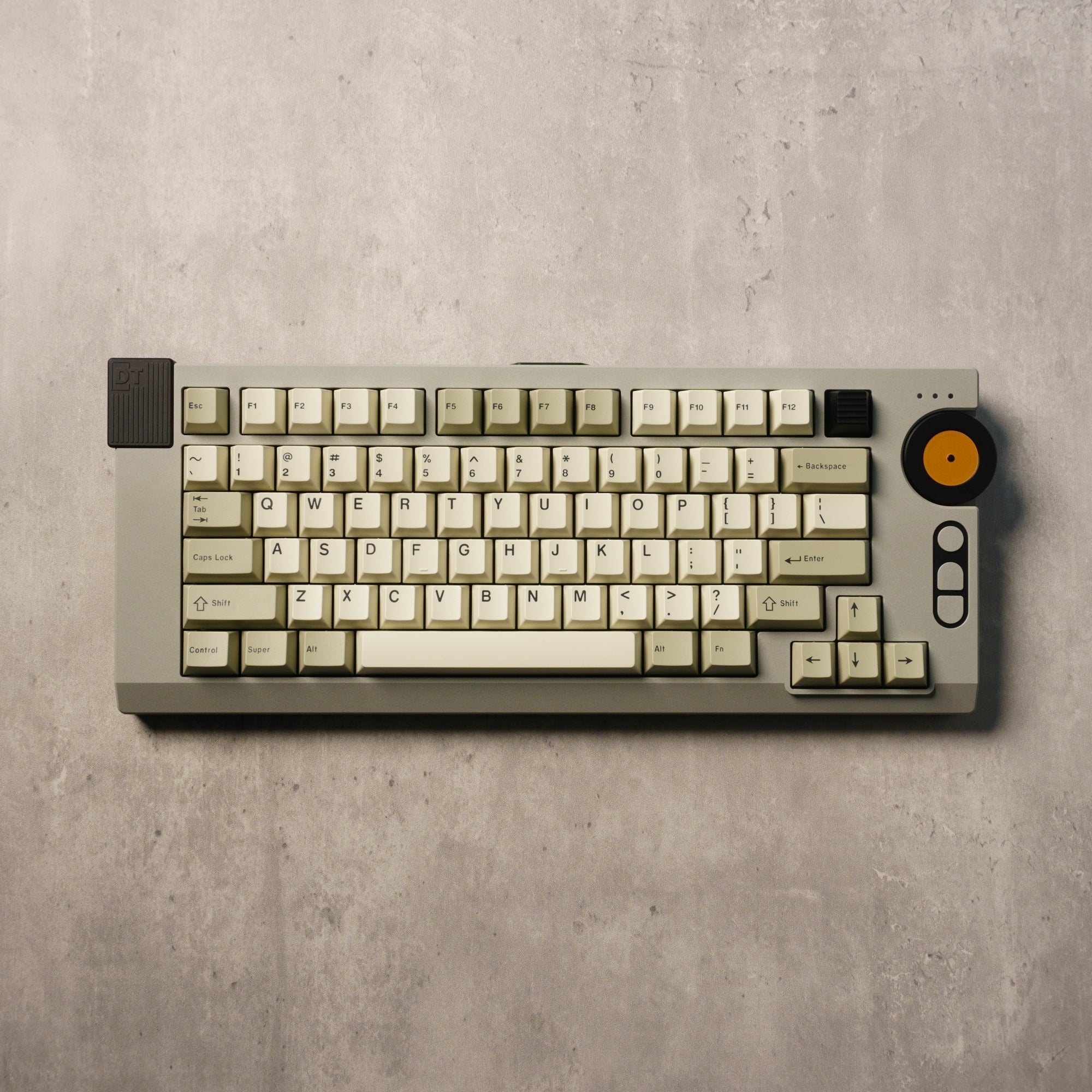 Desktop Tribe DT60 白色 キーボードケース 非常にファッショナブルなGH60キーボードキット – DesktopTribe Store