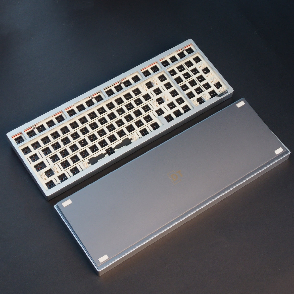 Desktop Tribe BALANCE103 自作キーボード 生産性を向上させるカスタムメカニカルキーボードキット