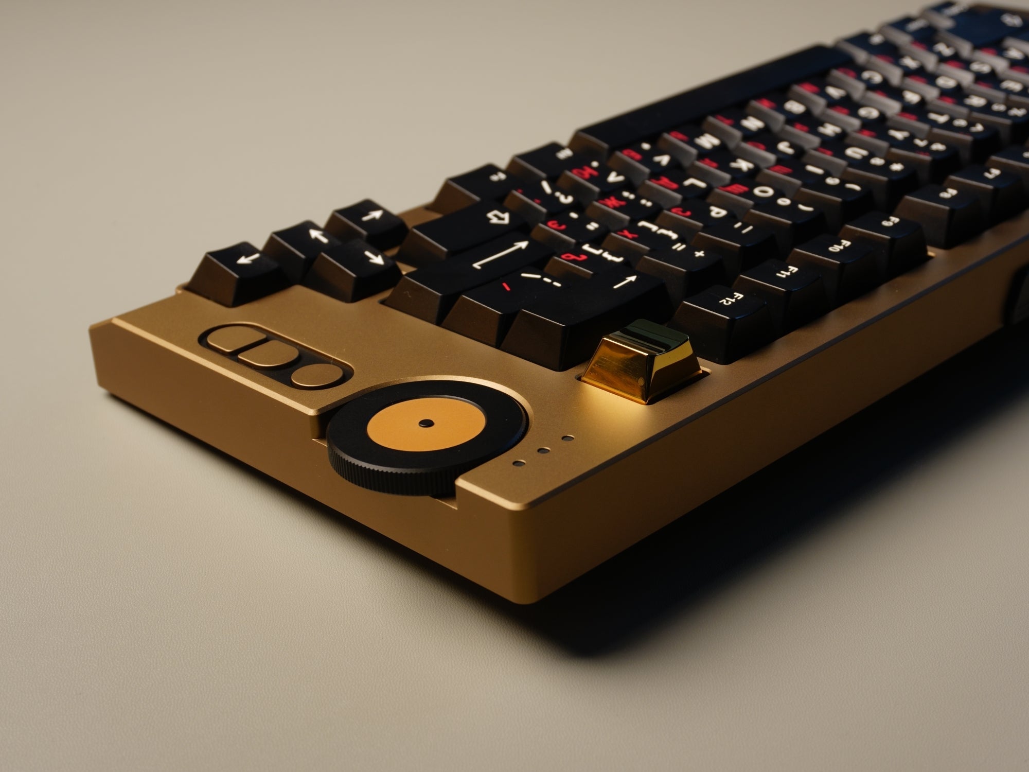 VINTEM75 ロータリーノブ搭載メカニカルキーボードキット
